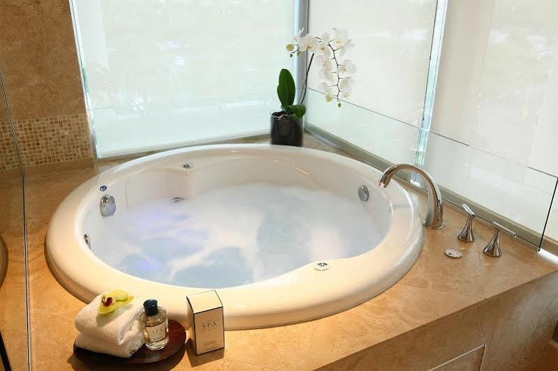 Jet Luxury At The Trump Waikiki Oahu Kültér fotó